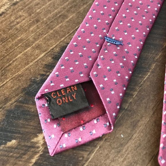 TIE RACK Geometric Pink Silk Tie - Picture 4 of 5